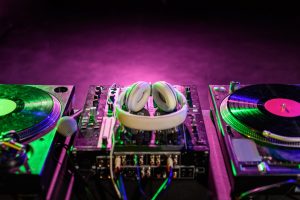 Top Bollywood Nightclub in Bur Dubai – Khazana Gold Experience